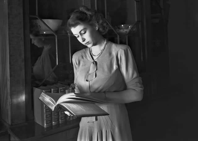 The Queen’s Legacy by the Book