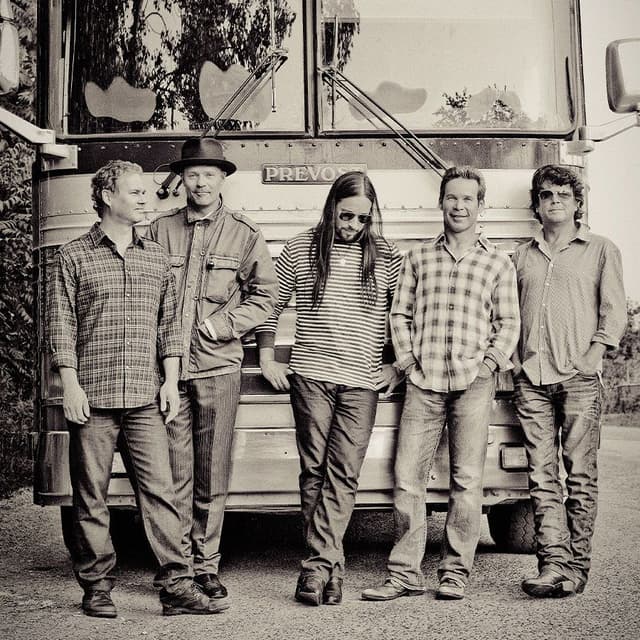 "You Have to Take Stock": The Tragically Hip's Rob Baker Talks Rock Retirement