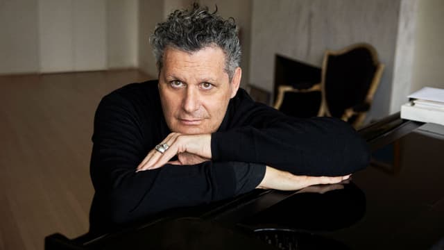 Isaac Mizrahi is Gorgeous, Darling